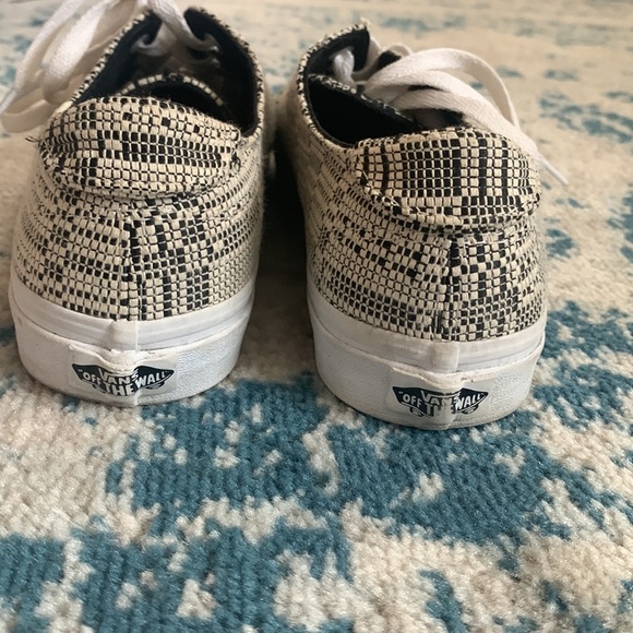 Vans - Picture 2 of 3